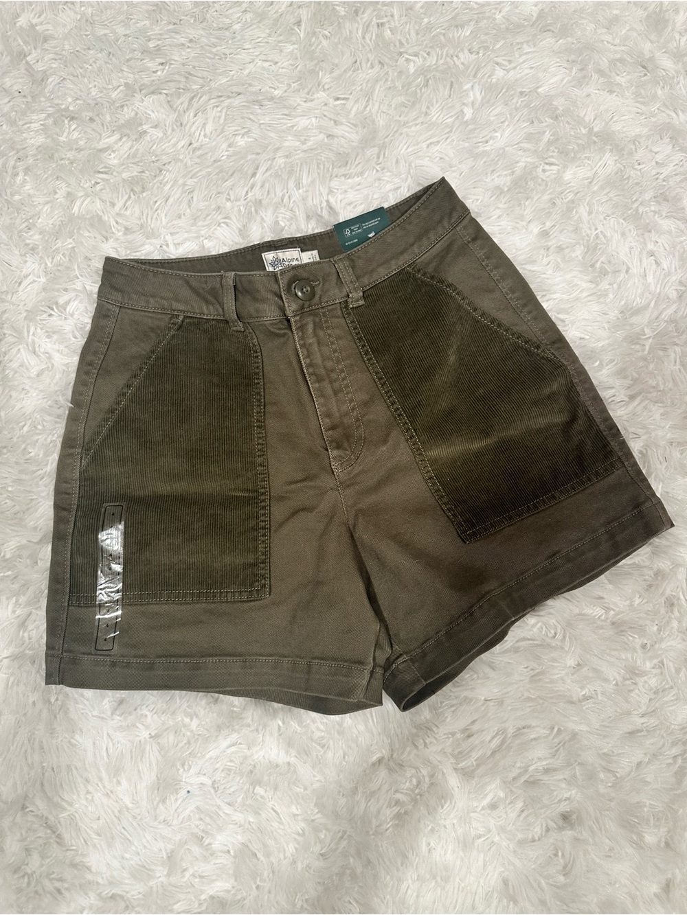 Alpine Design Mixed Fabric High Rise 5” Shorts Olive Size 4 NWT